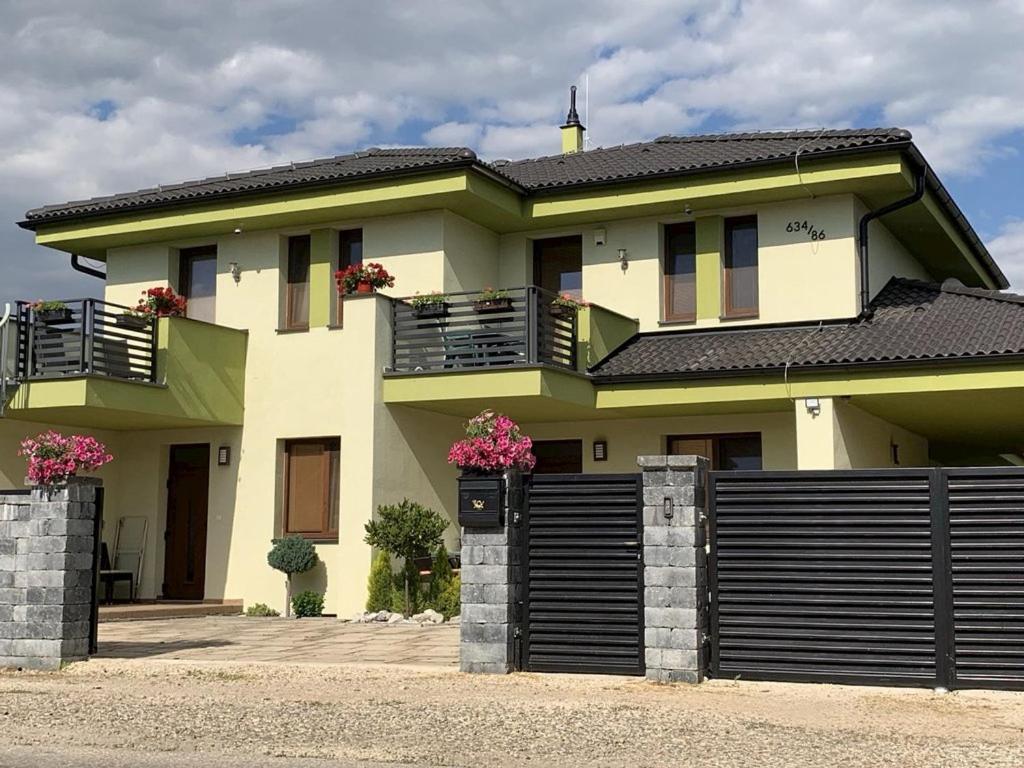 Apartmany Zeleny Dom Podhájska 外观 照片