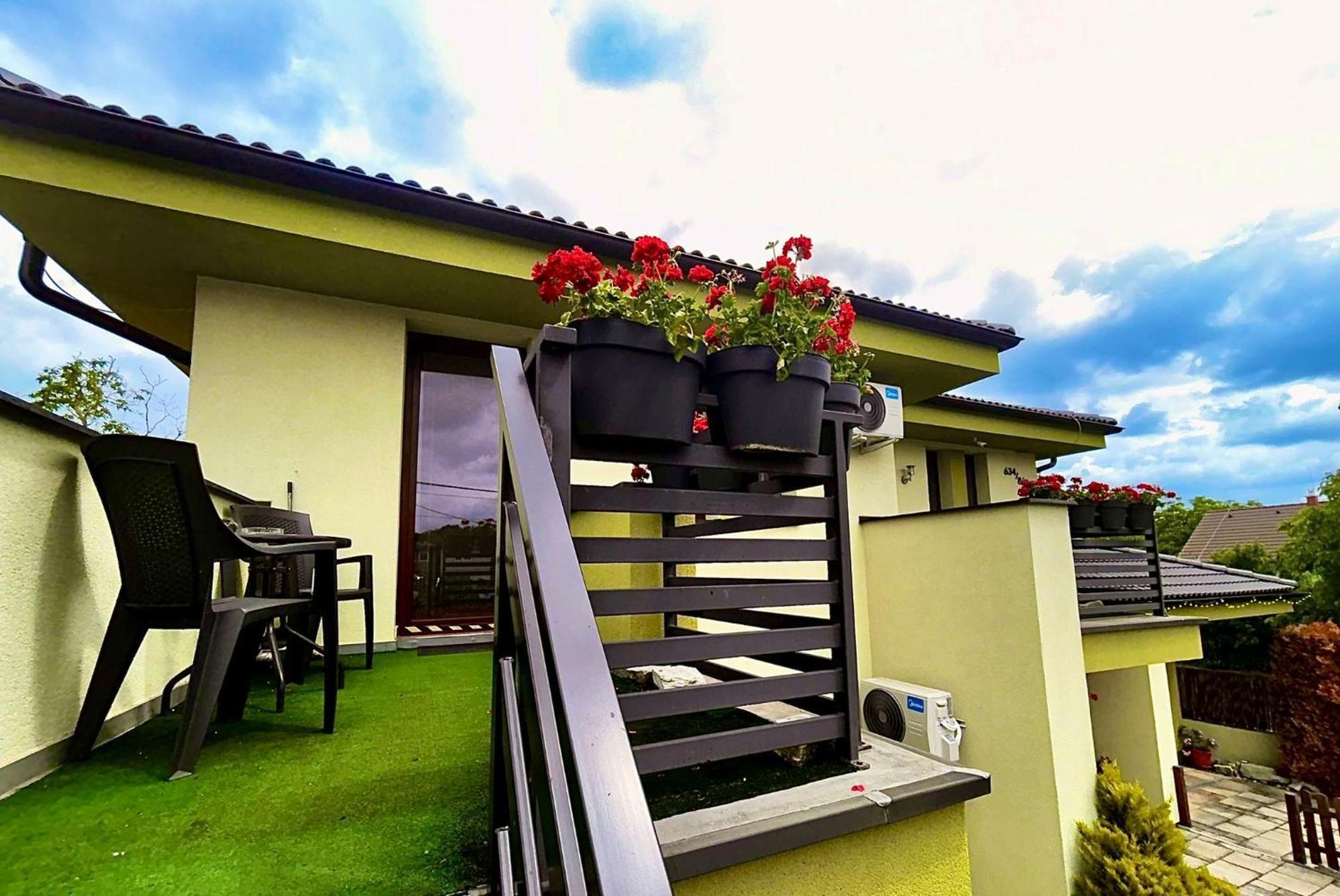 Apartmany Zeleny Dom Podhájska 外观 照片